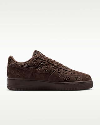 NIKE公式】エア フォース 1 '07 LV8 メンズシューズ.オンラインストア